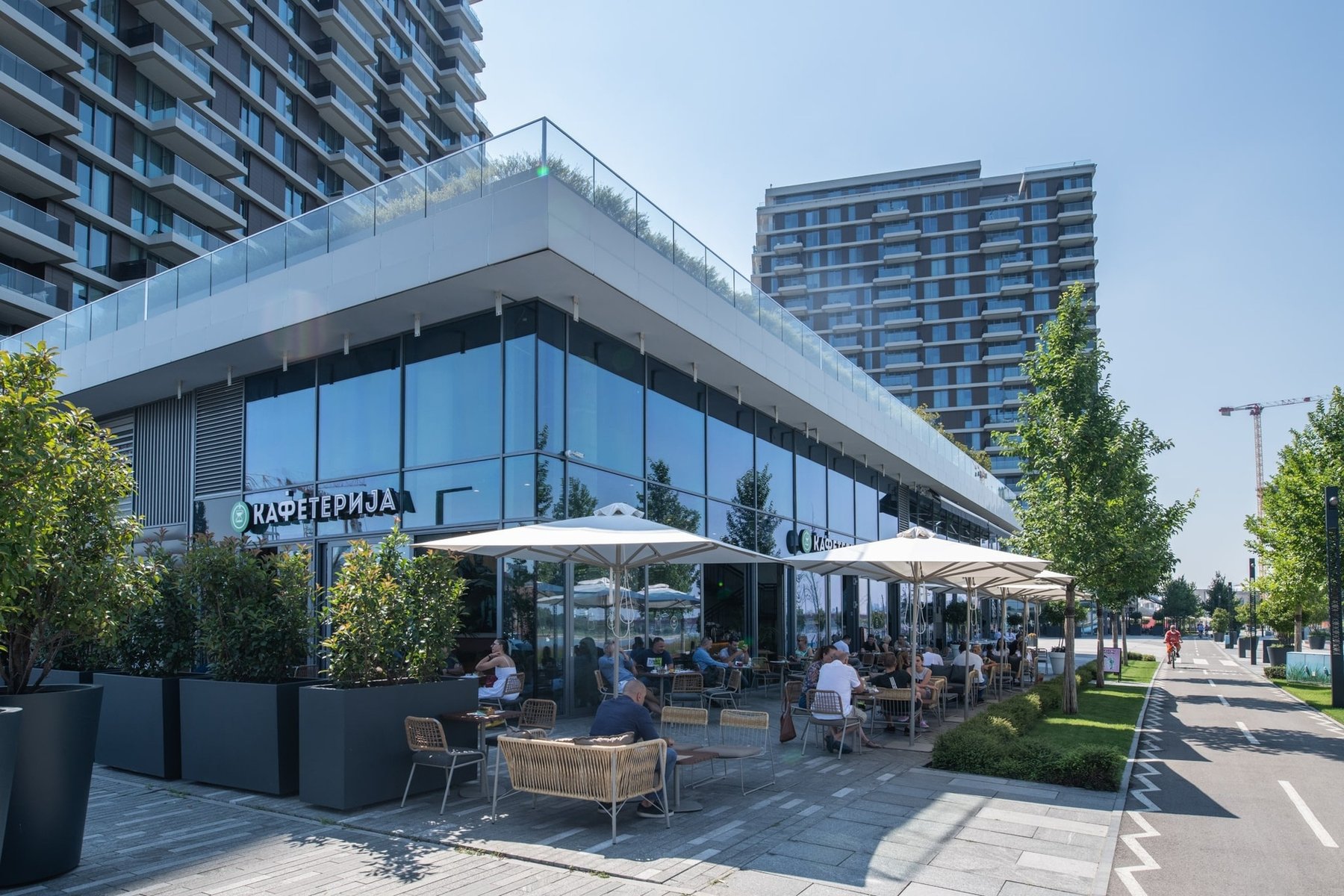 Kafeterija in Belgrade Waterfront on the Sava Promenade