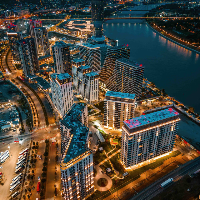 Beograd na vodi, Kula Beograd, Sava Promenada i reka Sava