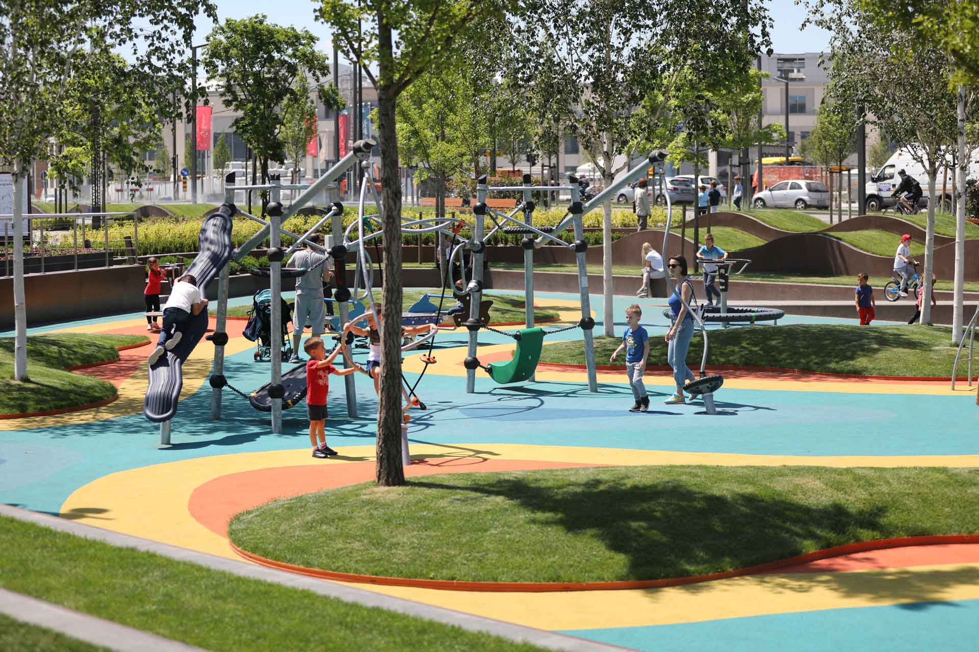 Specijalno kreirano dečije igralište u Savskom parku.