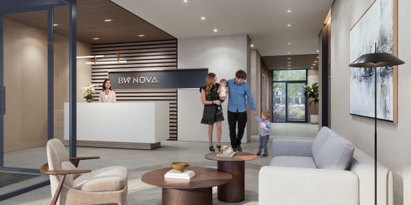 The lobby with reception and security in the BW Nova building