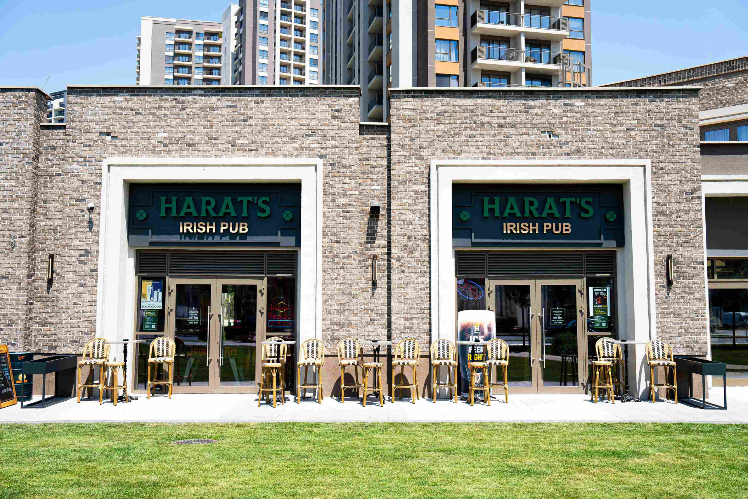 Harat’s pub