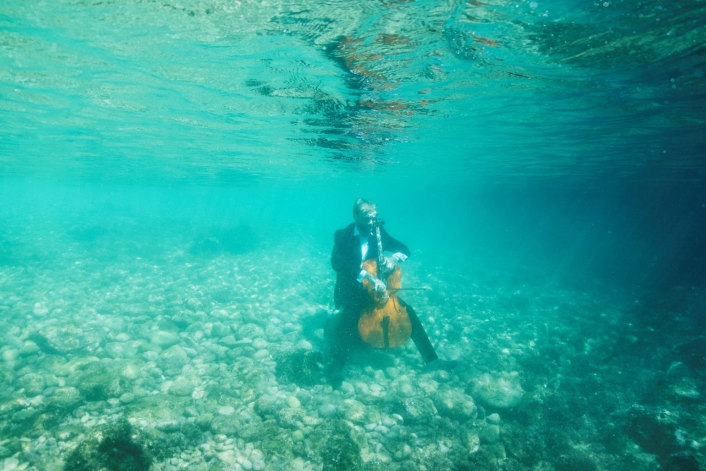 The unusual musical marathon by the Danish cellist and dedicated marathoner Toke Moldrup took place at Sava Promenada. Read more and find similar events!