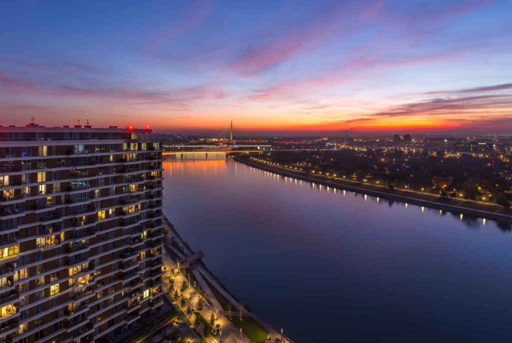 A photo exhibition “Belgrade in Sava Reflections” was opened at the Sava Promenada, with five authors presenting their vision of Belgrade Waterfront.