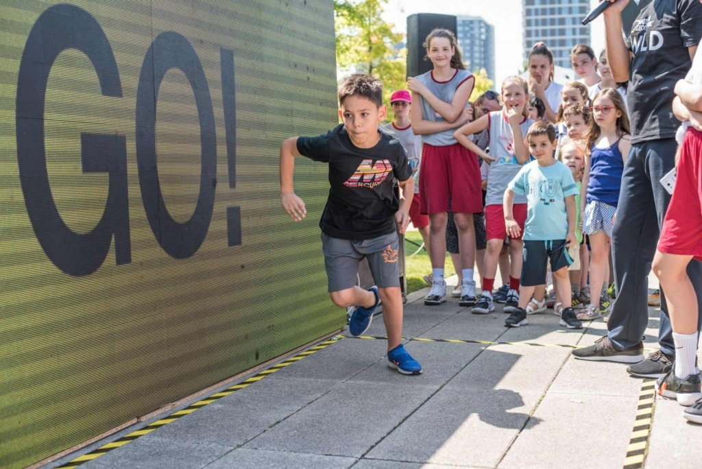 The youngest citizens of Belgrade had the opportunity to find out whether they were faster than a kangaroo, black mamba or cheetah, in a unique Nati Geo virtual race organized at the Sava Promenada.