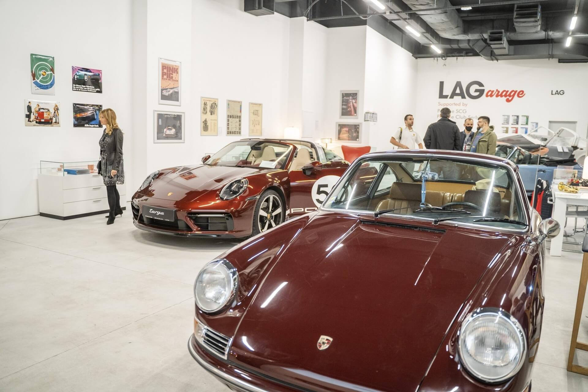 Vintage Porsche models at the exhibition “LAGarage”