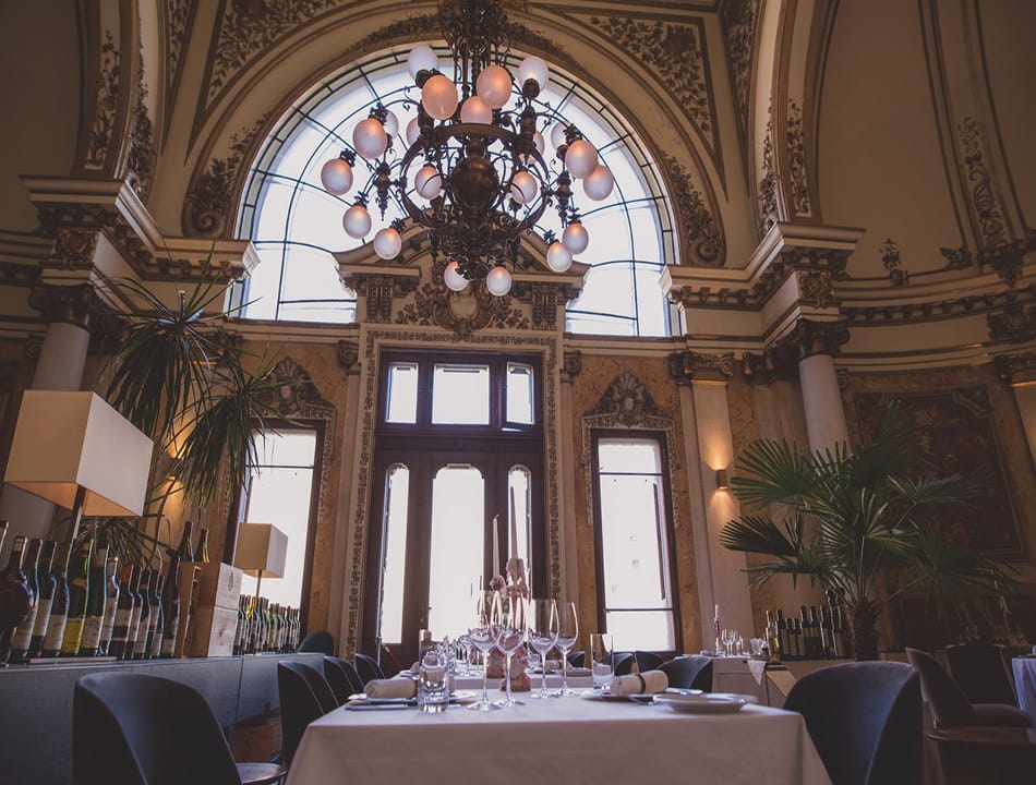 With its stunning interior and unique gastronomic specialties, the fine dining restaurant Salon 1905 has risen to the very top of Belgrade's culinary scene!