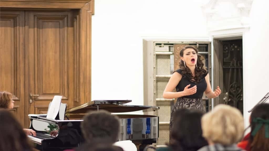 Directed by Aleksandar Nikolic, this performance combined segments of iconic classical operas such as “Rusalka”, “The Tales of Hoffmann”, “Romeo and Juliet”, “Porgy and Bess”.