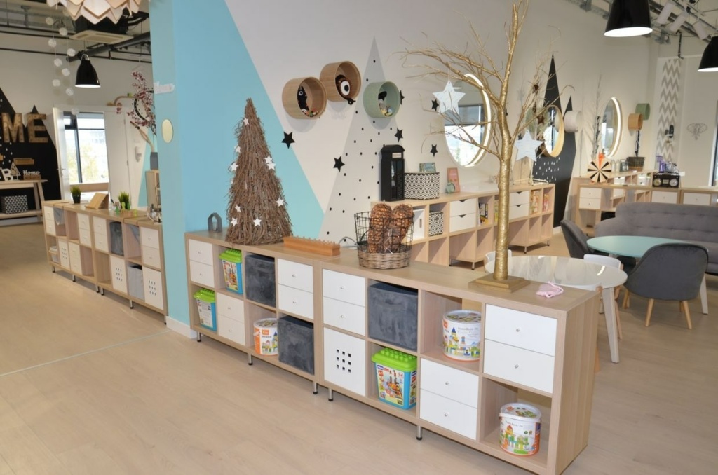 Futurino is a modern kindergarten in Belgrade Waterfront offering various Montessori didactic materials. Visit our website to learn more!